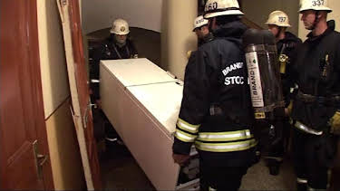 05:00: 112 - på liv och död | TV12 | 8/8 2025