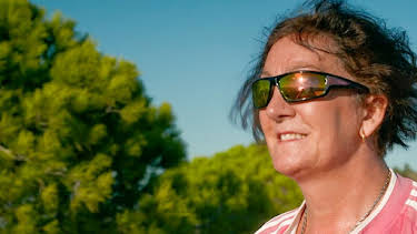 9:00 AM: Bargain-Loving Brits in the Sun (S8 E25) (S8) | 5 Star | 7/15 2026