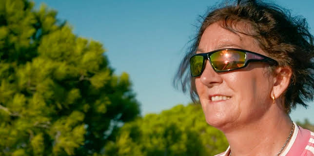 8:00 AM: Bargain-Loving Brits in the Sun (S8 E25) (S8) | 5 Star | 3/4 2026