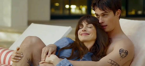 Anne Hathaway will star in a film inspired by Harry Styles.