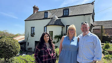 2:45 PM: Escape to the Country (S27) | BBC One East | 8/25 2026