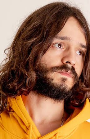 Iván Aragón as 