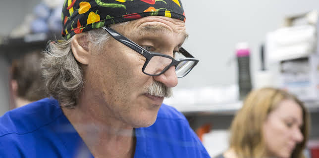 10:20: Dyrlegen i Rocky Mountain (S4 E22) (S4) | Animal Planet | 3/14 2026