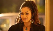 Surrealestate (T2): Ep.1 Confía en el proceso