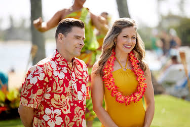 09:45: You Had Me at Aloha | Kanal 11 | 6/24 2026