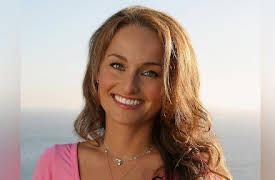 Giada at Home, Season 1: Cocktails with Couples