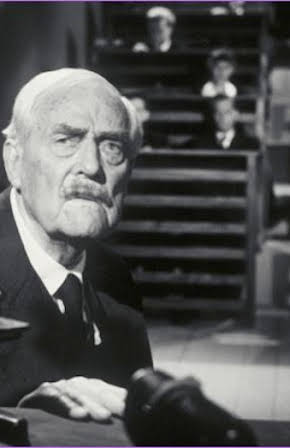 Victor Sjöström as 