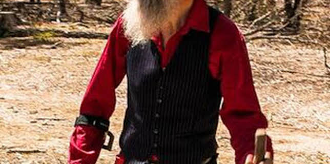 22:00: Busca tesoros en Australia: Cuidado con los locales | Discovery | 2/28 2026