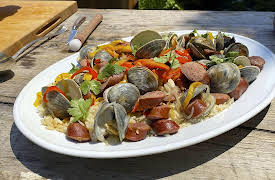 Symon's Dinners Cooking Out, Season 1: Clambake on the Grill