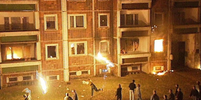 03:15: Im Osten ganz rechts - Von den Skinheads zur AfD | ZDFinfo | 12/25 2025