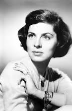 Viveca Lindfors como 