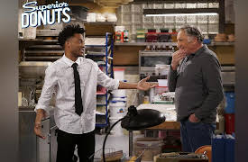 Superior Donuts, Season 1: Painted Love