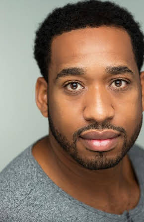 Cecil Elmore Jr. as Cop 
  
  
  (as Cecil Elmore)