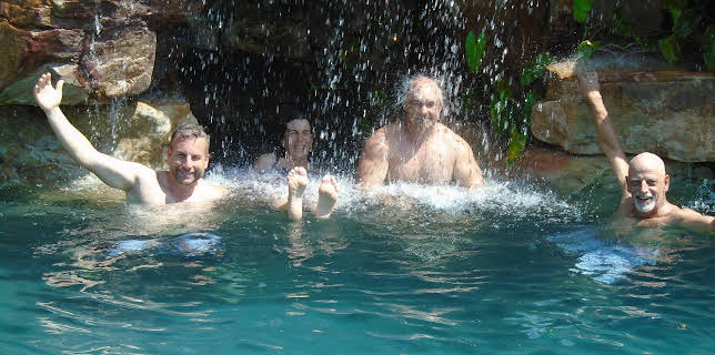 19:00: Insane Pools: Off the Deep End (S3 E11) (S3) | Animal Planet | 2/18 2026