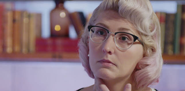 04:25: Svenska medium (S1 E3) (S1) | TV3 | 12/20 2025