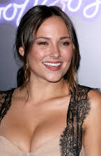 Briana Evigan como 