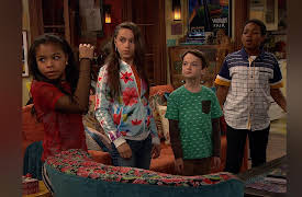 Raven's Home Volume 1: Adventures in Mommy-Sitting