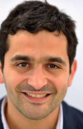 Laurent Capelluto as 