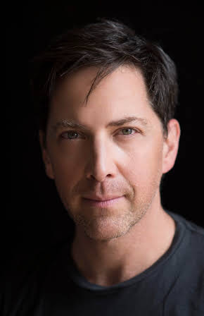 Dan Bucatinsky as 