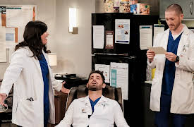 Carol's Second Act, Season 1: Carol's Crush