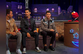 The Not-Too-Late Show With Elmo: Season 01: Jonas Brothers