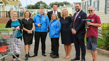 3:00 AM: Happy Campers: The Caravan Park (S4 E4) (S4) | 5 Select | 4/1 2026