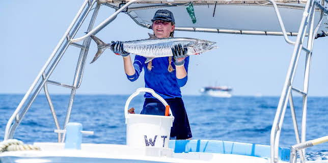 2:00 PM: Cape Carnage: Killer Catch (S1 E9) (S1) | Dave | 12/18 2025