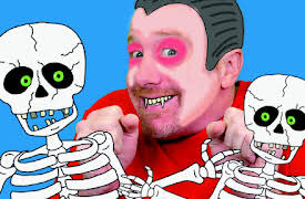 Steve and Maggie - Sing and Shout: Halloween Party Pranks