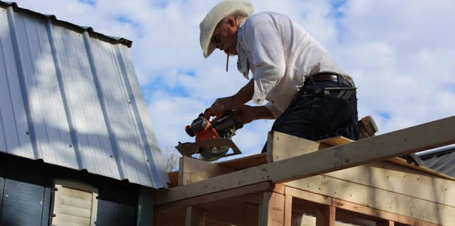 3:00 PM: Homestead Rescue (S5) | Discovery Channel | 3/8 2026