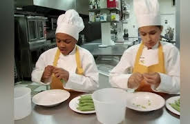 FETCH! With Ruff Ruffman: Tryin' Chef