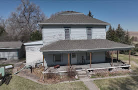 Renovation Hunters: Hyannis Nebraska Part 1