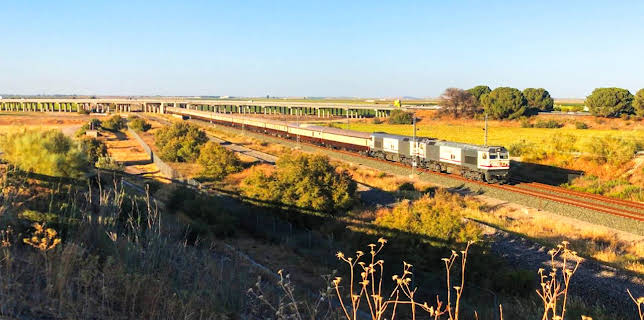 3:45 AM: World's Most Scenic Railway Journeys (S6 E9) (S6) | Channel 5 | 2/10 2026