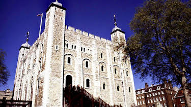 9:00 PM: A History of Britain by Simon Schama (S1) | BBC Four | 4/7 2026