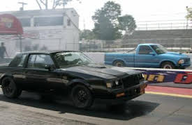 Fastest Car: Caos en la Ciudad del Motor