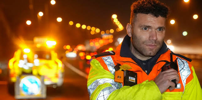 12:00 AM: The Motorway (S3 E1) (S3) | Paramount | 12/17 2025