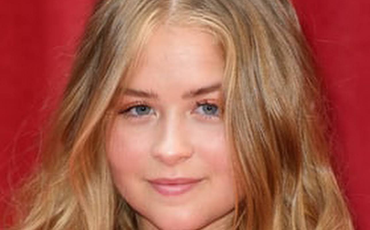 Isobel Steele