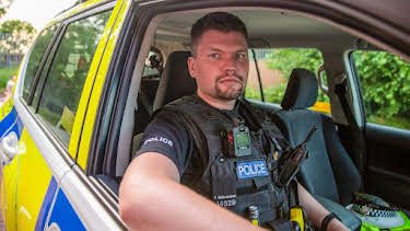 12:05 AM: Traffic Cops (S13 E11) (S13) | Channel 5 | 2/17 2026