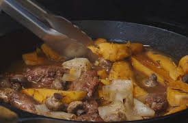 Barbecue Showdown: ¿Mapache, iguana y liebre?