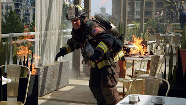 04:00: Chicago Fire (S6 E6) (S6) | Viasat Series | 10/28 2026