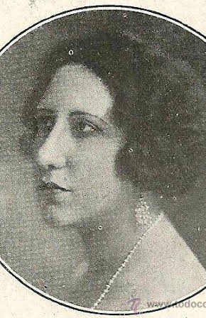 Consuelo Guerrero De Luna as 