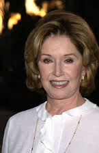 Pat Crowley como Mary Dennison