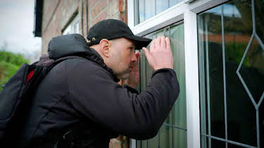 10:45 AM: Doorbell Detectives (S1 E4) (S1) | BBC One Wales | 6/18 2026