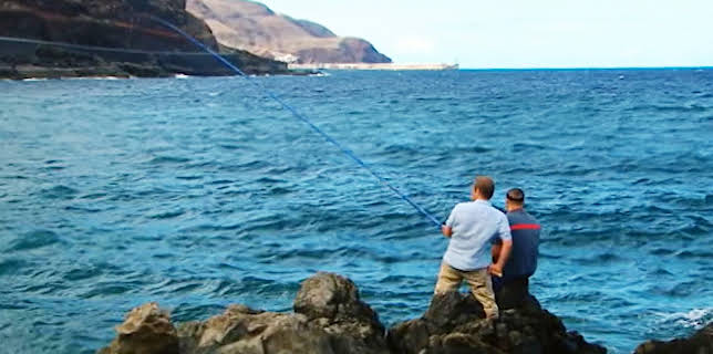 2:00 PM: Extreme Fishing with Robson Green (S1 E4) (S1) | Dave | 2/5 2026