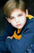 Hayden McFarland som 