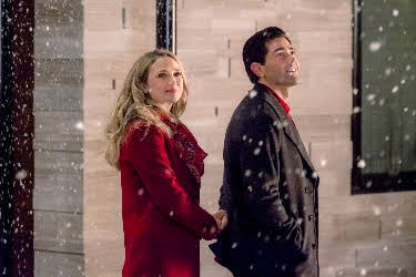 16:30: Christmas Next Door | Kanal 11 | 10/14 2026