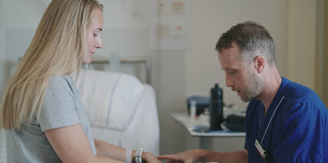 21:00: S:t Görans sjukhus (S2 E1) (S2) | TV3 | 1/12 2026