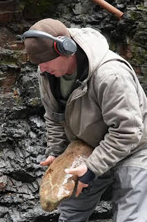 08:00: La fiebre del oro: aguas bravas: El invierno no espera a nadie | Discovery | 3/18 2026