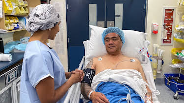 1:10 AM: Surgeons: Life in Their Hands | More 4 | 10/27 2025