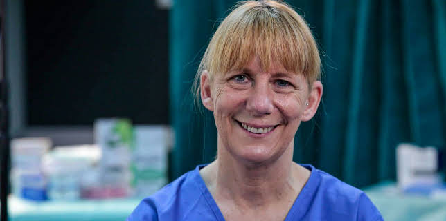 11:00 PM: Skin A&E (S2 E5) (S2) | 5 Star | 1/12 2026