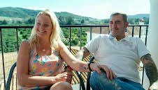 Bargain-Loving Brits in the Sun (S8 E10)